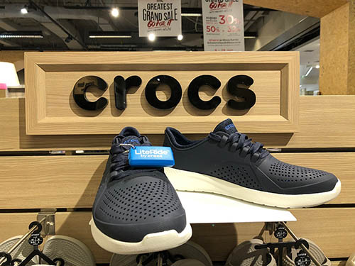 รองเท้า CROCS